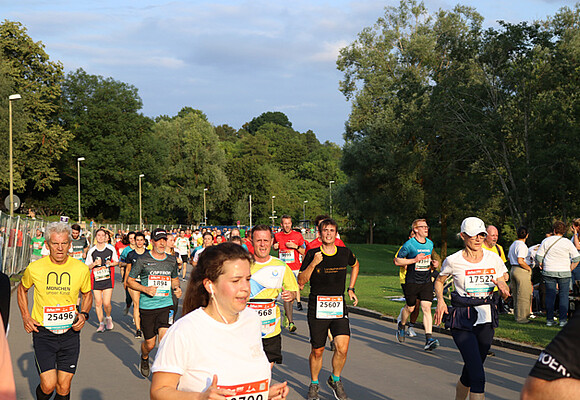 csm_B2Run-Muenchen-2024-webnews-02_37f0fa38a1 csm_B2Run-Muenchen-2024-webnews-02_37f0fa38a1